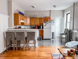 1066 Commonwealth Ave, Unit 51 in Boston, MA - Building Photo