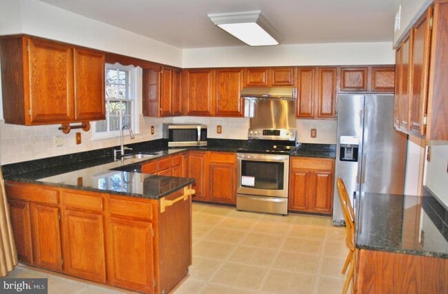 1106 Bettstrail Way in Rockville, MD - Building Photo - Building Photo