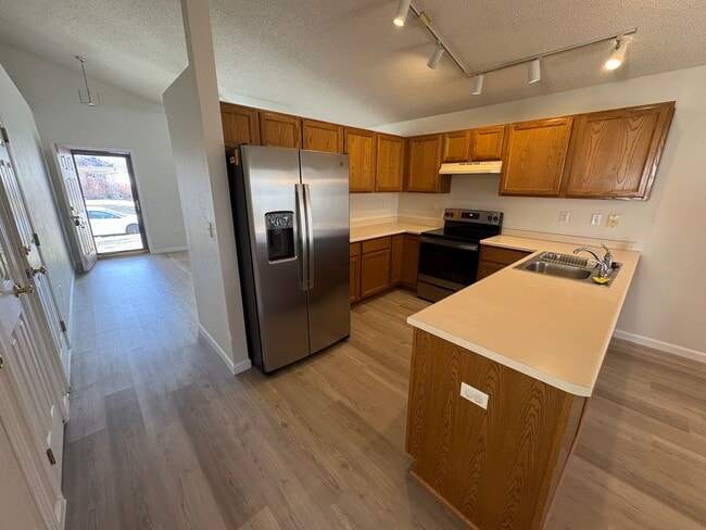 1910 Fountain Ct in Longmont, CO - Building Photo - Building Photo