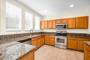 447 Corte Madera Ln in West Palm Beach, FL - Building Photo