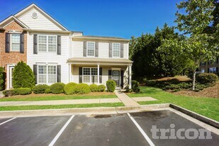 3038 Deerborne Ct in Atlanta, GA - Building Photo