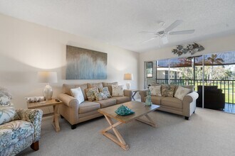 95 Saint Andrews Blvd in Naples, FL - Foto de edificio - Building Photo