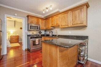 137 Park Ave in Hoboken, NJ - Building Photo - Building Photo