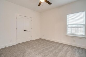 809 Stamps Ave in Fort Worth, TX - Building Photo - Building Photo