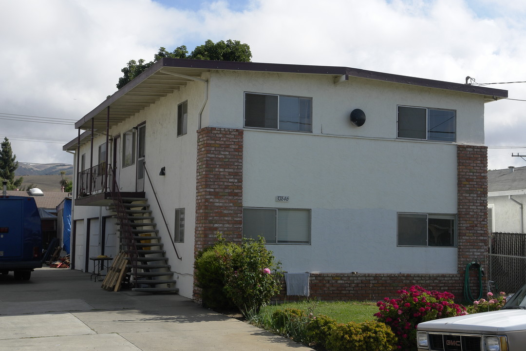 33646 9th in Union City, CA - Foto de edificio