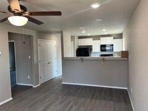 222 W 8th St in Mulberry, AR - Building Photo - Building Photo