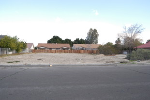 33-700 Pueblo Tr. in Cathedral City, CA - Building Photo