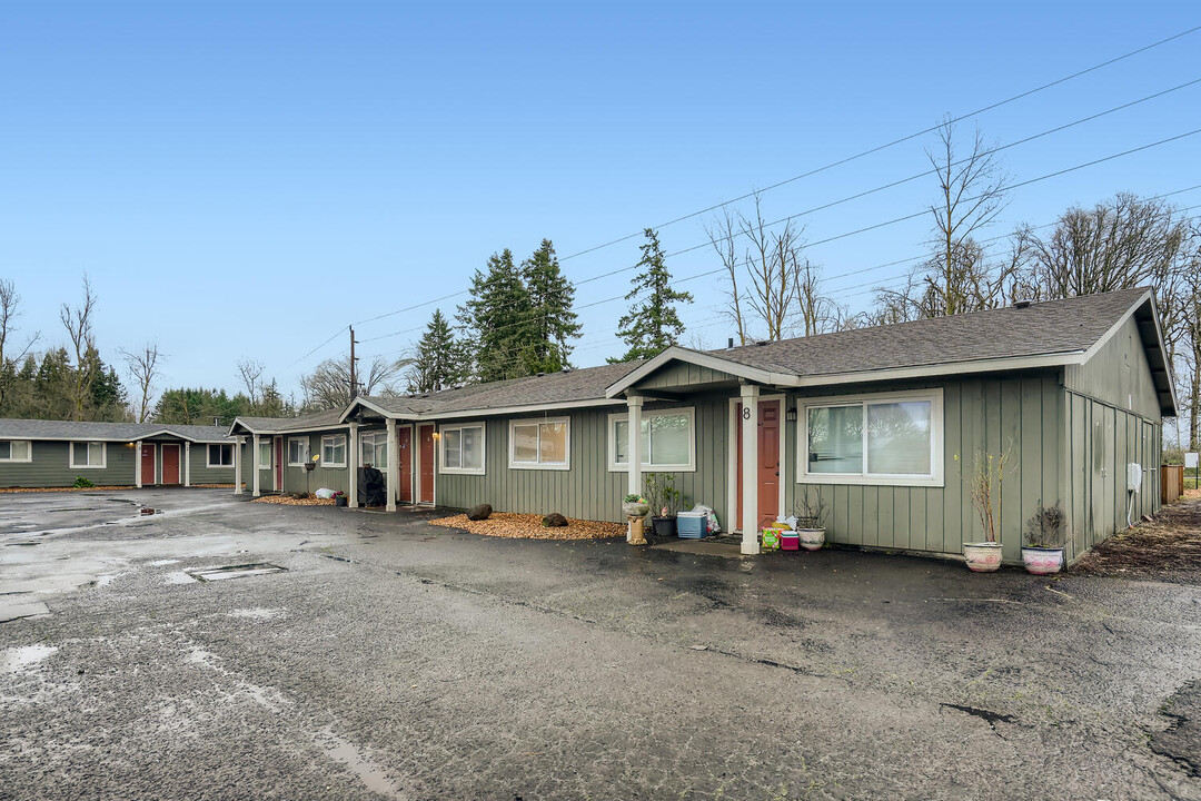 Zollner Creek Apartments in Mt Angel, OR - Building Photo