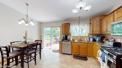 9229 48th Ave in Kenosha, WI - Building Photo - Building Photo