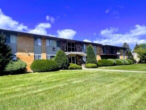 Appleton Gardens in Milwaukee, WI - Foto de edificio - Building Photo