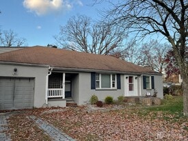 60 Kensington Ave in Old Bridge, NJ - Building Photo