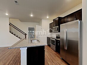 23355 SE Dogwood St in Black Diamond, WA - Building Photo - Building Photo