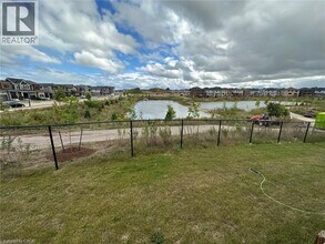 3 Bee Cres in Brantford, ON - Building Photo - Building Photo