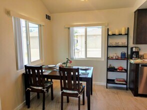 1070 Grand Ave in San Diego, CA - Building Photo - Building Photo