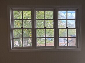 2855 Klinger Cir in Las Vegas, NV - Building Photo - Building Photo