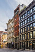 423 Broome St in New York, NY - Building Photo - Building Photo