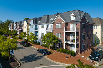 Monument Square in Richmond, VA - Foto de edificio - Building Photo