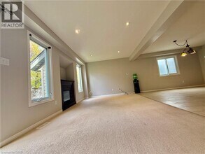 655 Violet St in Waterloo, ON - Building Photo - Building Photo