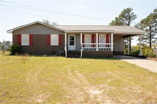 2809 Needle Ln in Fayetteville, NC - Building Photo