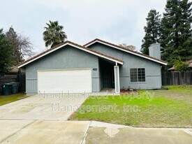 2265 Paul Ave in Clovis, CA - Building Photo