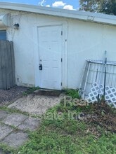 1746 Pacific Ave in North Fort Myers, FL - Foto de edificio - Building Photo