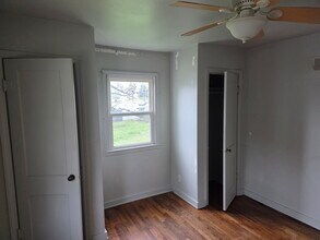 103 Grant Dr in Warrensburg, MO - Building Photo - Building Photo