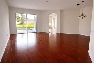 927 Shadowmoss Dr in Winter Garden, FL - Building Photo - Building Photo