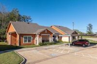 Silverleaf at Orange in Orange, TX - Foto de edificio - Building Photo