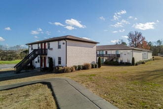 Vue at Rocket City in Huntsville, AL - Foto de edificio - Building Photo