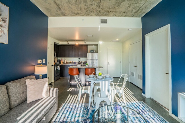 333 E Roosevelt St in Phoenix, AZ - Building Photo - Building Photo