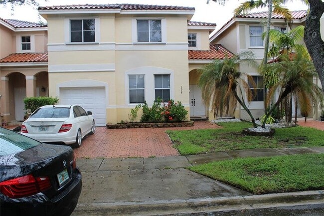 3357 SW 169th Terrace