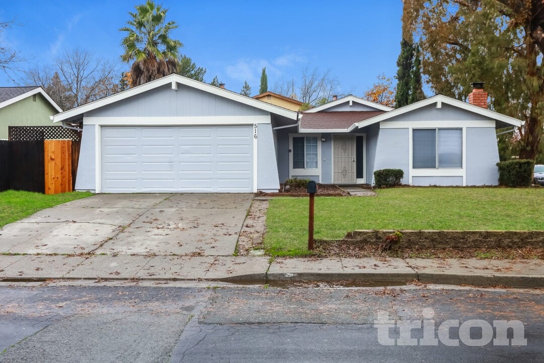 516 Asbury Ln in Fairfield, CA - Building Photo