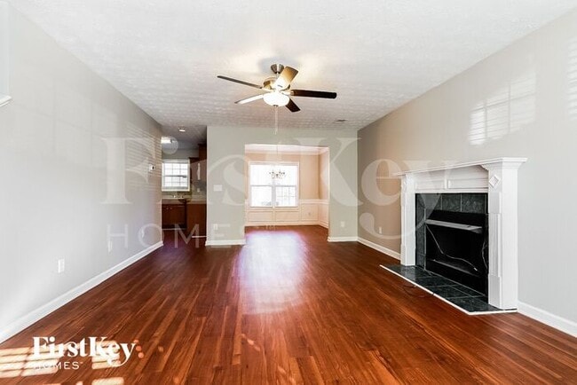 245 Shadowbrooke Cir SW in Loganville, GA - Foto de edificio - Building Photo