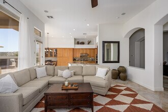 14705 Canyoncrest Ct in Scottsdale, AZ - Building Photo - Building Photo