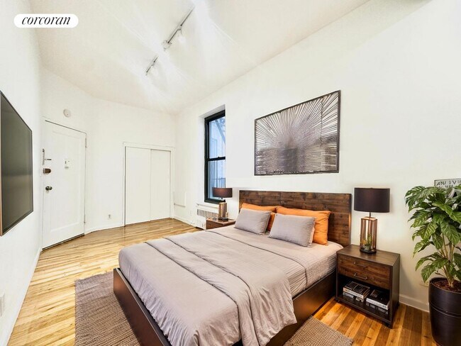 property at 410 W End Ave