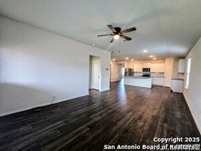 5802 Brook Prairie in San Antonio, TX - Building Photo - Building Photo