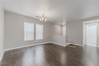 776 Anacapri St in Las Vegas, NV - Foto de edificio - Building Photo