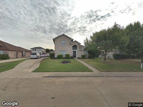 1008 Mockingbird Ln in Desoto, TX - Building Photo