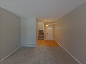 16476 Jarrett Cir in Lakeville, MN - Building Photo - Building Photo