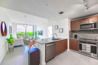 5350 NW 84th Ave in Doral, FL - Building Photo - Building Photo