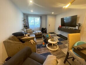 68 Glenrock in Norwalk, CT - Building Photo - Building Photo