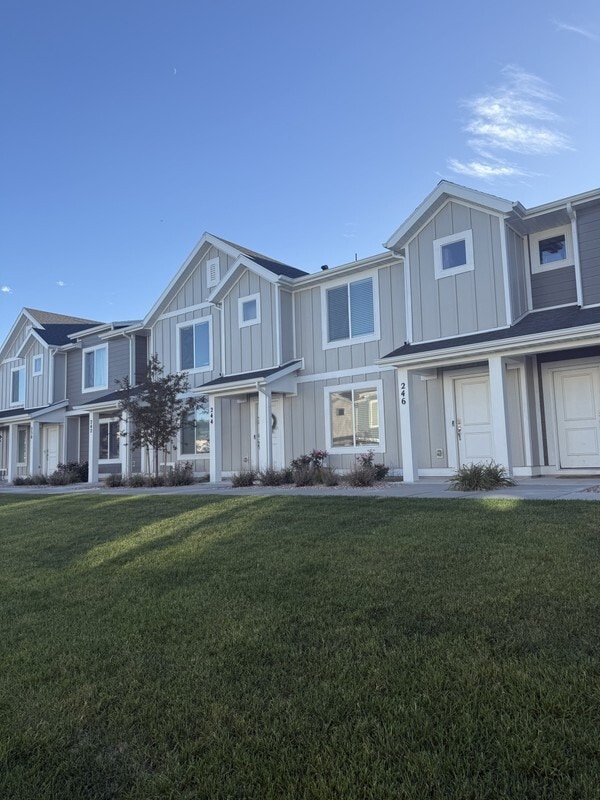 property at 246 N Salty Ln