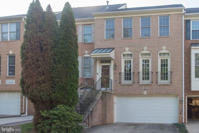 property at 22 Calabash Ct