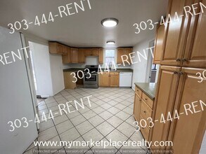 926 Perry St in Denver, CO - Building Photo - Building Photo