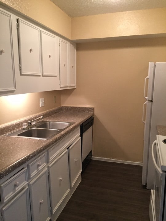 3737 Hillcroft Photo