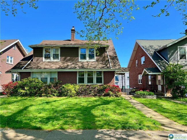property at 1408 W Union Blvd
