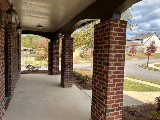 1485 Oxford Manor Ct in Birmingham, AL - Building Photo - Building Photo