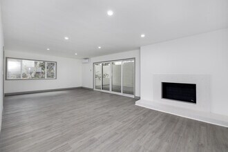 1408 Barry Ave in Los Angeles, CA - Building Photo - Interior Photo