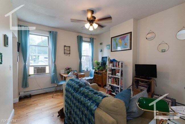 49 Cameron St-Unit -# 2 in Brookline, MA - Foto de edificio - Building Photo