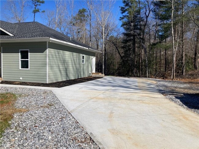 100 Dickerson Rd in Dahlonega, GA - Building Photo - Building Photo